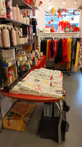 Vintage Clothing Store «Mad Mod Shop», reviews and photos, 6780 McKinley St #140, Sebastopol, CA 95472, USA