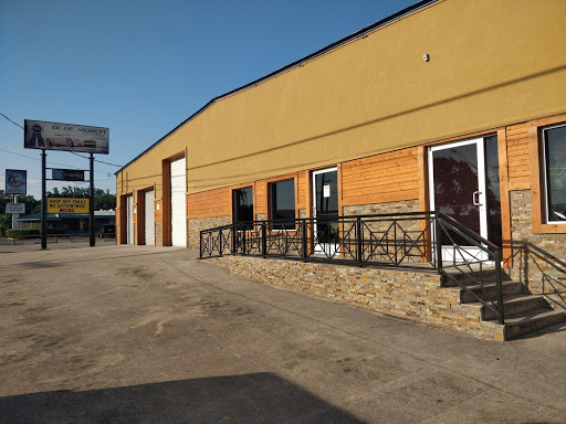 Auto Body Shop «Blue Ribbon Auto Collision Center», reviews and photos, 10910 Perrin Beitel Rd, San Antonio, TX 78217, USA