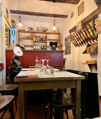 Atmosphère du Restaurant italien La Vieille Pelle à Marseille - n°1