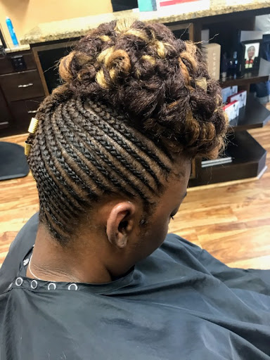 Beauty Salon «Designer Glitz & Glamour Spa and Hair Salon», reviews and photos, 222 E Aviation Blvd, Universal City, TX 78148, USA