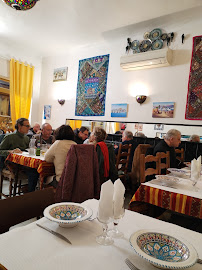 Atmosphère du Restaurant servant du couscous Restaurant Dounia Zed à Nice - n°1