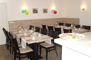 Hof Café "Hinter den Eichen" image