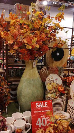 Home Goods Store «Pier 1 Imports», reviews and photos, 34 Hazard Ave #8, Enfield, CT 06082, USA