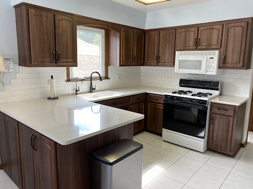 Roofing Contractor «Krumwiede Roofing and Exteriors», reviews and photos, 1330 W Irving Park Rd, Bensenville, IL 60106, USA