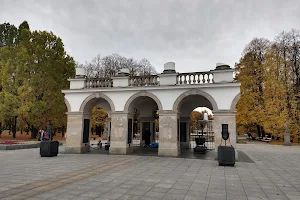 Tomb of the Unknown Soldier image