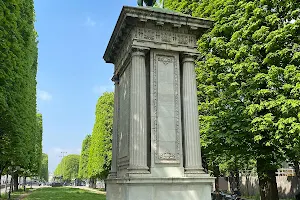 Monument à Lafayette image