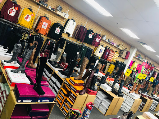 Shoe Store «Gussini Fashion & Shoes», reviews and photos, 3443 Laurel Fort Meade Rd, Laurel, MD 20724, USA