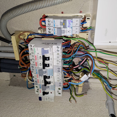 mkh elec 47 à Pujols