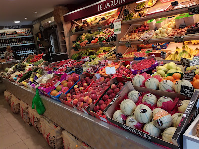 Carrefour City à Louveciennes