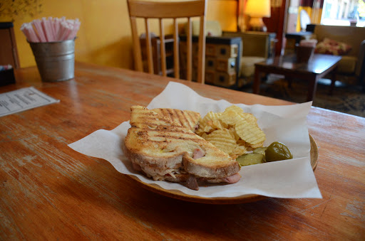 Coffee Shop «Royal Cup Cafe & Coffee Shop», reviews and photos, 994 Redondo Ave, Long Beach, CA 90804, USA