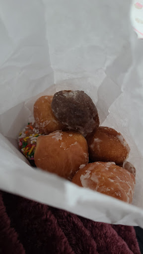 Donut Shop «Donut Day», reviews and photos, 18955 SW Tualatin Valley Hwy, Beaverton, OR 97006, USA