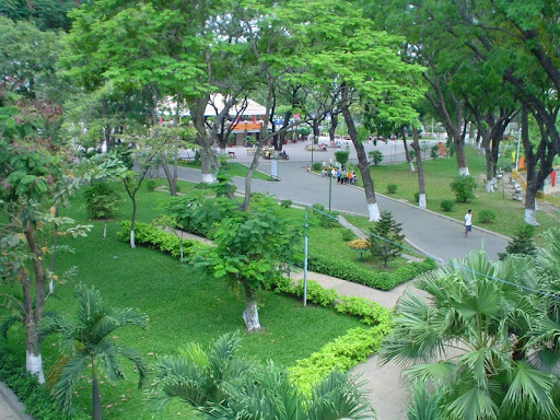 Hoàng Văn Thụ Park