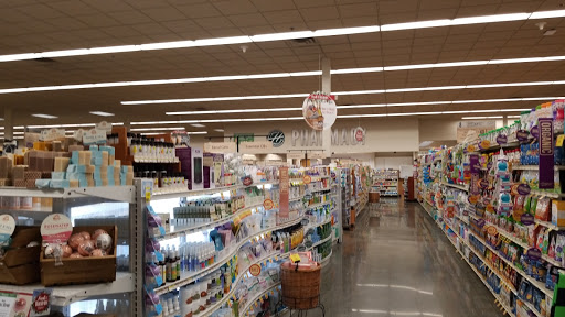 Grocery Store «Haggen Food & Pharmacy», reviews and photos, 17641 Garden Way NE, Woodinville, WA 98072, USA