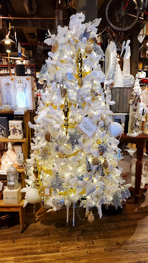 American Restaurant «Cracker Barrel Old Country Store», reviews and photos, 2115 S Church St, Murfreesboro, TN 37130, USA