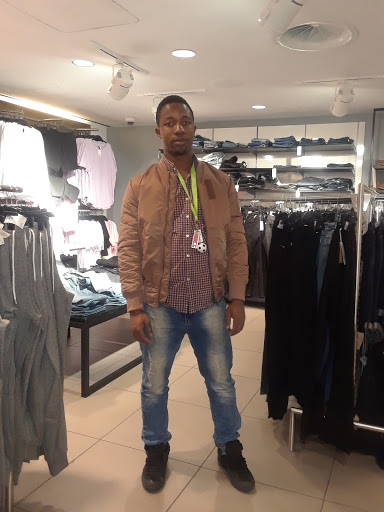 Grocery Store «Saran African Market & Beauty Supply», reviews and photos, 20019 International Blvd, SeaTac, WA 98198, USA