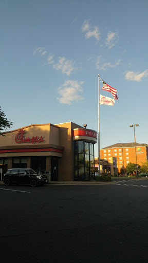 Fast Food Restaurant «Chick-fil-A», reviews and photos, 4412 Chantilly Pl, Chantilly, VA 20151, USA