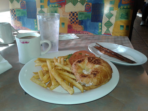 Thrift Store «Goodwill Retail Store of Chesterfield – Forum Center», reviews and photos, 11 Forum Shopping Center, Chesterfield, MO 63017, USA