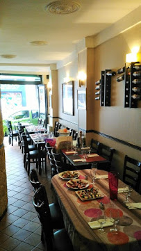 Atmosphère du Restaurant italien Trattoria Da Gigi à Paris - n°2