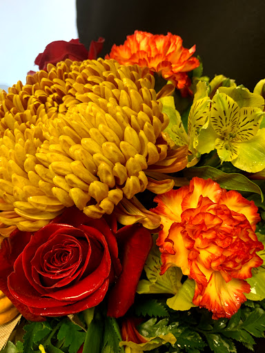 Florist «Mid Cities Florist», reviews and photos, 3225 Harwood Rd F, Bedford, TX 76021, USA