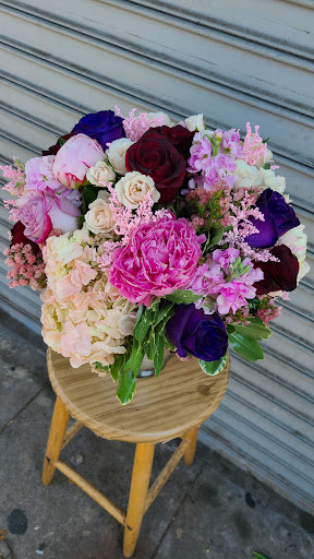 Florist «Atisol Discount & Flower Store», reviews and photos, 3858 East Cesar E Chavez Avenue, Los Angeles, CA 90063, USA