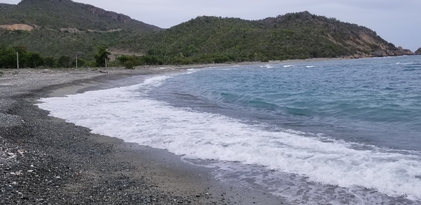 Photo de Playa de Cajobabo avec un niveau de propreté de partiellement propre