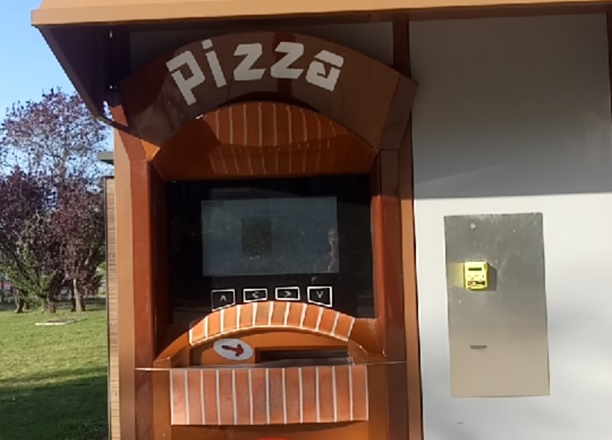 Distributeur à pizzas du CROUS - zone étudiante Descartes à Poitiers