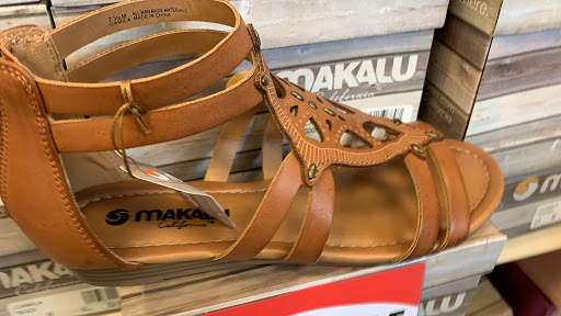 Shoe Store «Shoe Carnival», reviews and photos, 3271 Marketplace Dr, Council Bluffs, IA 51501, USA