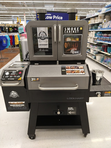 Department Store «Walmart Supercenter», reviews and photos, 814 W Bell Ave, Knoxville, IA 50138, USA