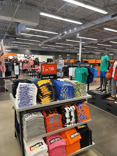 Sporting Goods Store «Nike Factory Store», reviews and photos, 15609 FL-535, Orlando, FL 32821, USA