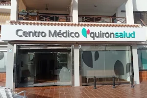 Centro Médico Quirónsalud Los Cristianos image