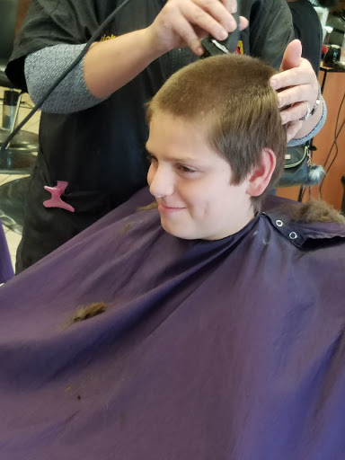 Beauty Salon «Quick Cuts Family Hair Care», reviews and photos, 7249 W Greenfield Ave, Milwaukee, WI 53214, USA