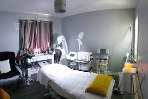 Tres Chic Beauty & Laser Clinic