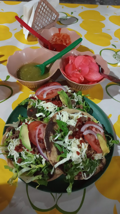 Comedor Y Cenaduria 2 carnales - Carretera Transístmica 164, Sector 2, 70312 Palomares, Oax., Mexico