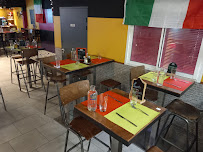 Atmosphère du Restaurant Pasta Bar di Papy à Saint-Alban - n°2