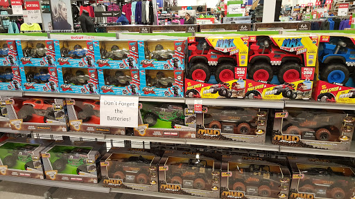 Sporting Goods Store «Academy Sports + Outdoors», reviews and photos, 14405 W 135th St, Olathe, KS 66062, USA