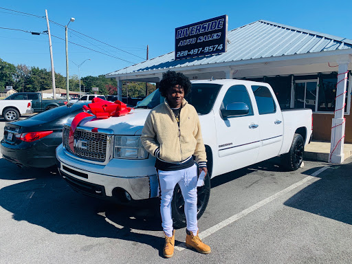 Used Car Dealer «Riverside Auto Sales», reviews and photos, 409 US-90, Gautier, MS 39553, USA