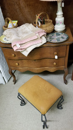 Antique Store «Big Stick Long Bow Mall», reviews and photos, 1145 E 1st St, DeRidder, LA 70634, USA