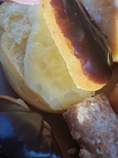 Coffee Shop «19th Donut Hole», reviews and photos, 116 N Lindsay Rd #17, Mesa, AZ 85213, USA