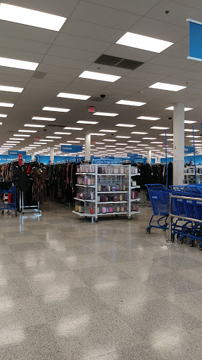 Clothing Store «Ross Dress for Less», reviews and photos, 257 N Weber Rd, Bolingbrook, IL 60490, USA