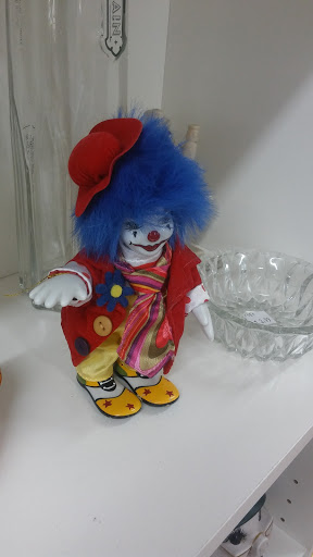 Thrift Store «Boomerangs Thrift Store», reviews and photos, 2365 Wilton Dr, Wilton Manors, FL 33305, USA