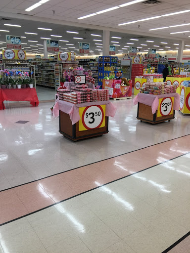 Grocery Store «Winn-Dixie», reviews and photos, 1122 N Main St, Bushnell, FL 33513, USA