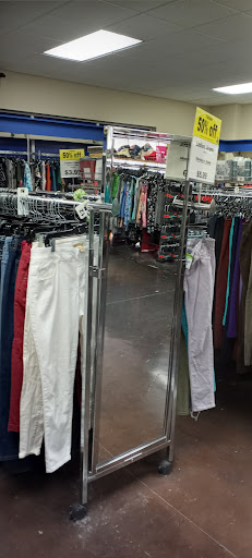 Thrift Store «Goodwill Retail & Donation Center», reviews and photos