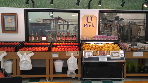 Produce Market «Sun Harvest Citrus», reviews and photos, 14601 6 Mile Cypress Pkwy, Fort Myers, FL 33912, USA