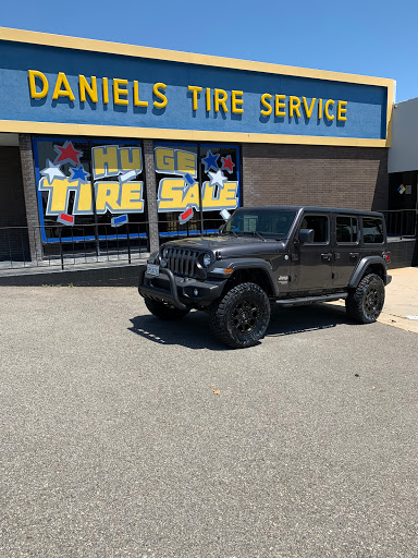 Tire Shop «Daniels Tire Service», reviews and photos, 2650 W Whittier Blvd, La Habra, CA 90631, USA