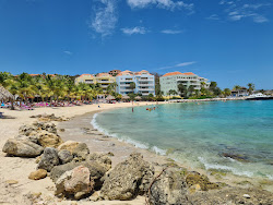 Photo de Plage de Blue Bay à Curaçao avec petite baie