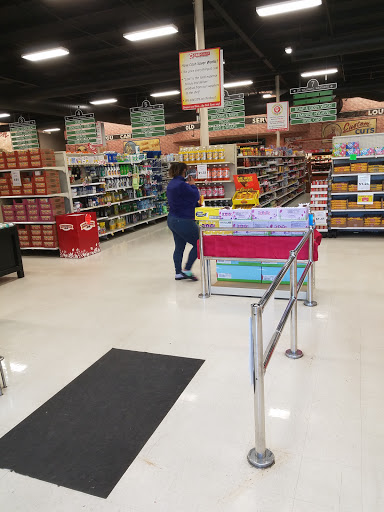 Supermarket «Cash Saver Grocery», reviews and photos, 3044 Wilson Ave, Louisville, KY 40211, USA