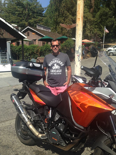 Motorcycle Shop «Moto Guild Chicago», reviews and photos, 2213 W Grand Ave, Chicago, IL 60612, USA