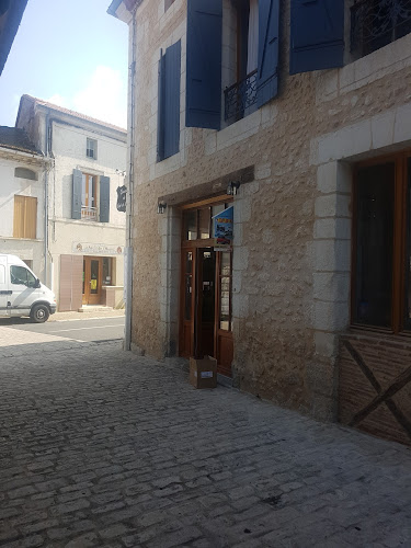 Café De La Paix à Villamblard