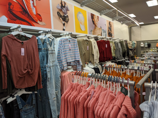 Department Store «Target», reviews and photos, 2070 Sam Rittenberg Blvd, Charleston, SC 29407, USA