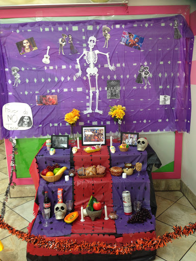 Ice Cream Shop «La Michoacana», reviews and photos, 559 N McLean Blvd, Elgin, IL 60123, USA